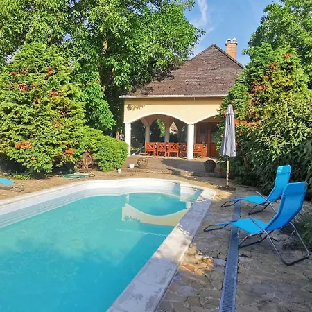 Tulipanos Haz Apartament Velence