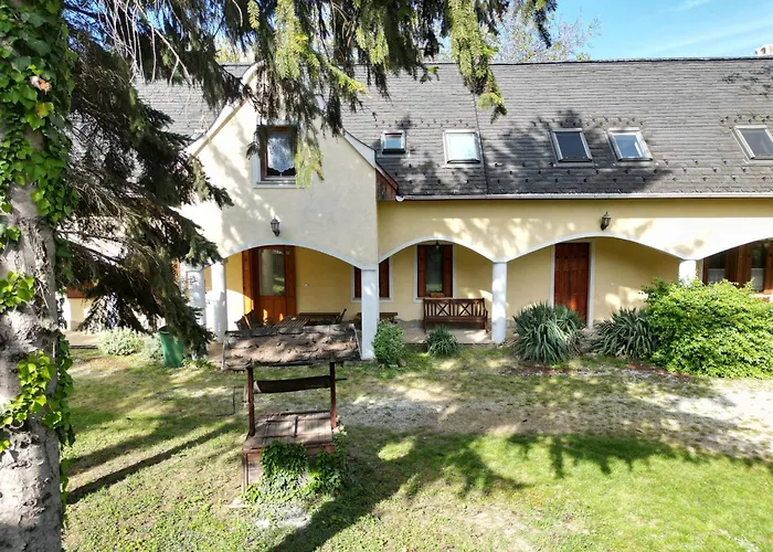 Apartman Tulipános Ház *